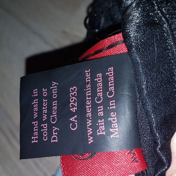 Black lace dress - Picture 9 of 9